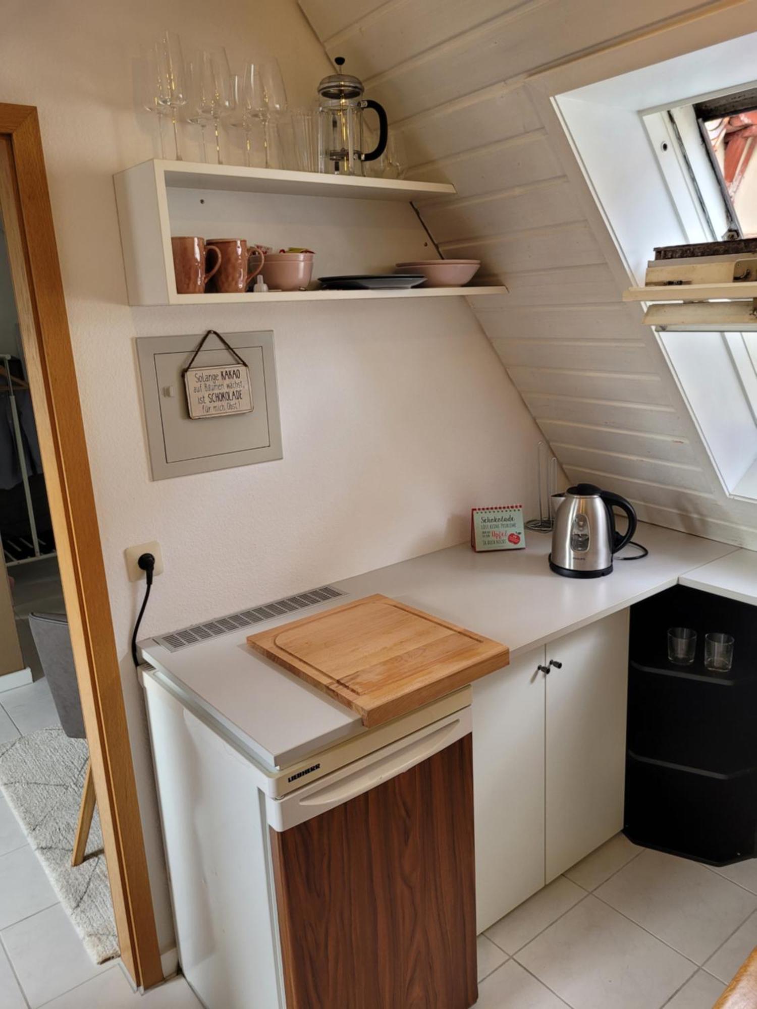 Zentrale Dachwohnung In Sha *